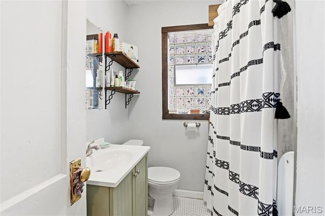 5042 Tholozan Avenue 5042 & 5042A, St Louis, MO 63109