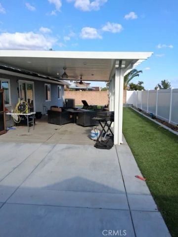 2795 W Meyers, San Bernardino, CA 92407