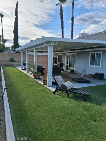 2795 W Meyers, San Bernardino, CA 92407