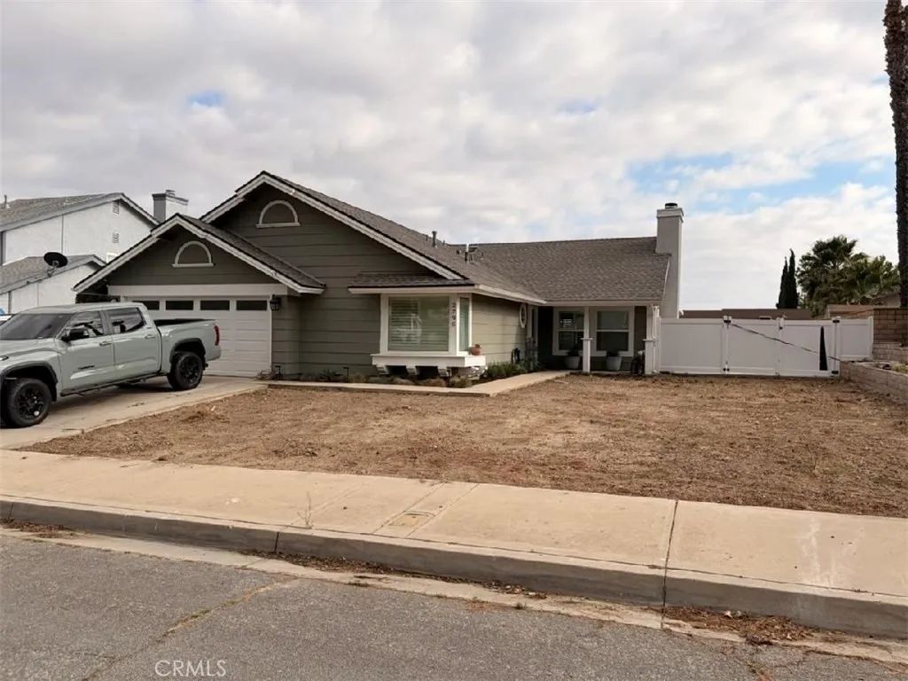 2795 W Meyers, San Bernardino, CA 92407