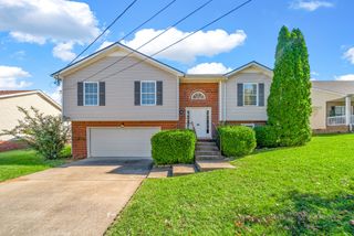 3397 Bradfield Dr, Clarksville, TN 37042