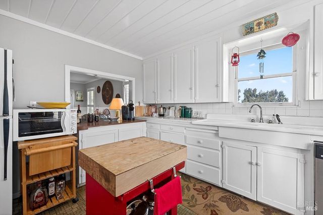 3834 State Highway 84, Walnut Grove, CA 95690