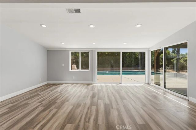 9754 Yolanda Avenue, Northridge, CA 91324