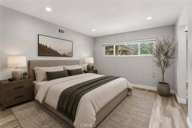 9754 Yolanda Avenue, Northridge, CA 91324