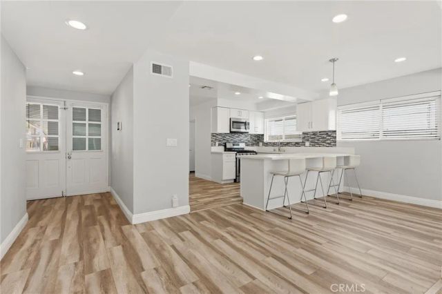 9754 Yolanda Avenue, Northridge, CA 91324