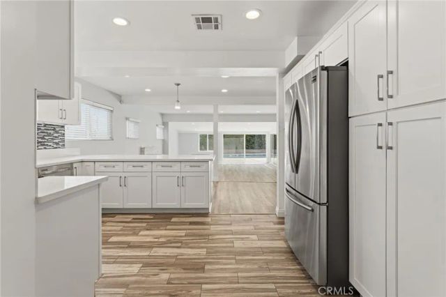 9754 Yolanda Avenue, Northridge, CA 91324
