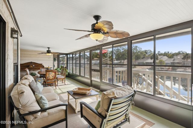 21 FOX VALLEY Drive, Orange Park, FL 32073