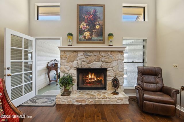 21 FOX VALLEY Drive, Orange Park, FL 32073