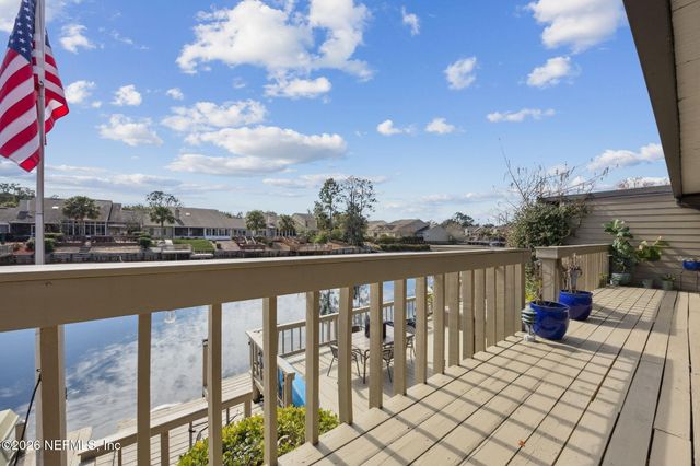 21 FOX VALLEY Drive, Orange Park, FL 32073