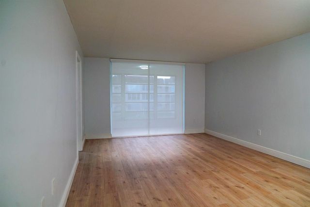 2780 N Pine Island Road 211, Sunrise, FL 33322
