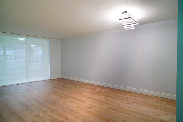 2780 N Pine Island Road 211, Sunrise, FL 33322