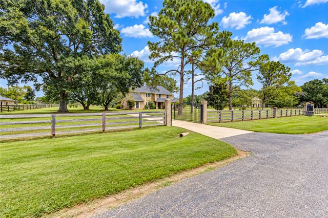 4810 Hunterwood Circle, Richmond, TX 77406