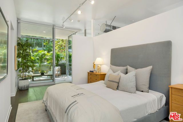 4080 Glencoe Avenue 104, Marina Del Rey, CA 90292