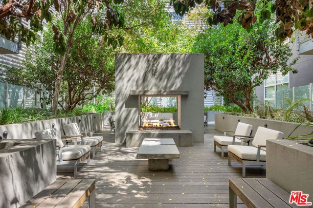 4080 Glencoe Avenue 104, Marina Del Rey, CA 90292