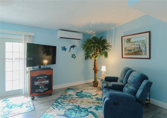 141 Ocean Dr, Tavernier, FL 33070