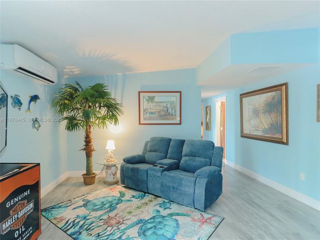 141 Ocean Dr, Tavernier, FL 33070