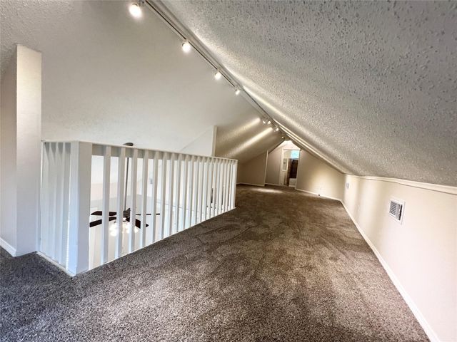 421 E Myrtle Street, Angleton, TX 77515