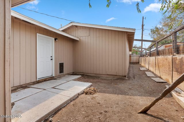 270 Elm Street, Fernley, NV 89408