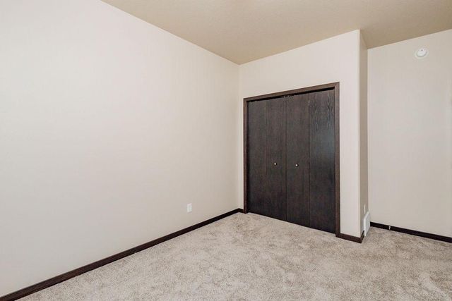 3062 39th Avenue S, Moorhead, MN 56560