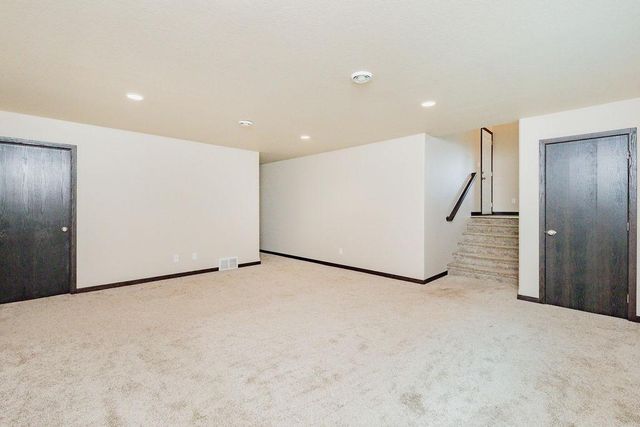 3062 39th Avenue S, Moorhead, MN 56560