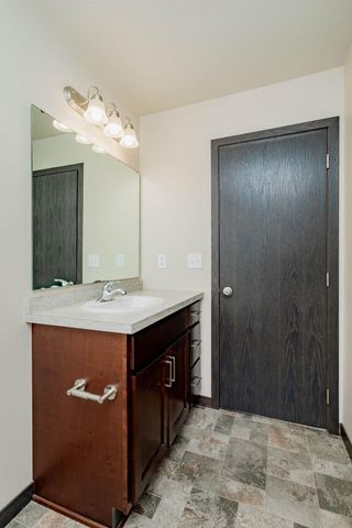 3062 39th Avenue S, Moorhead, MN 56560