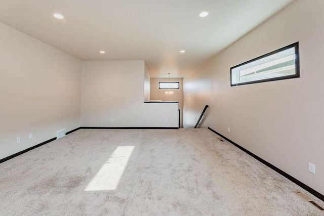 3062 39th Avenue S, Moorhead, MN 56560