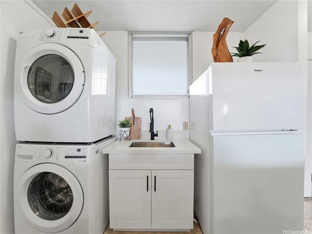 1441 Victoria Street 1403, Honolulu, HI 96822