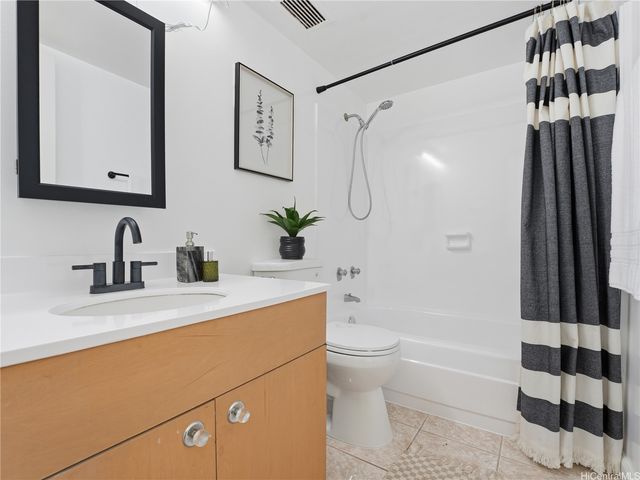 1441 Victoria Street 1403, Honolulu, HI 96822