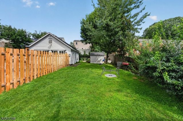 35 Lakeview Pl, Verona Twp., NJ 07044