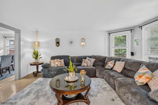 35 Lakeview Pl, Verona Twp., NJ 07044