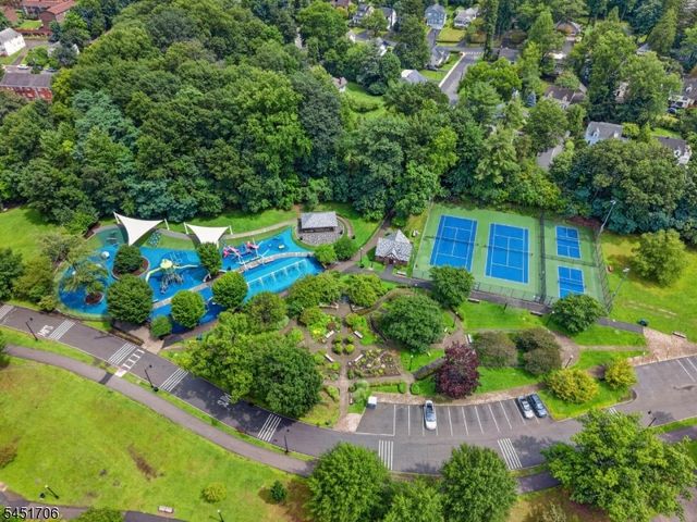 35 Lakeview Pl, Verona Twp., NJ 07044