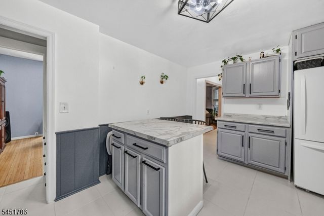 35 Lakeview Pl, Verona Twp., NJ 07044