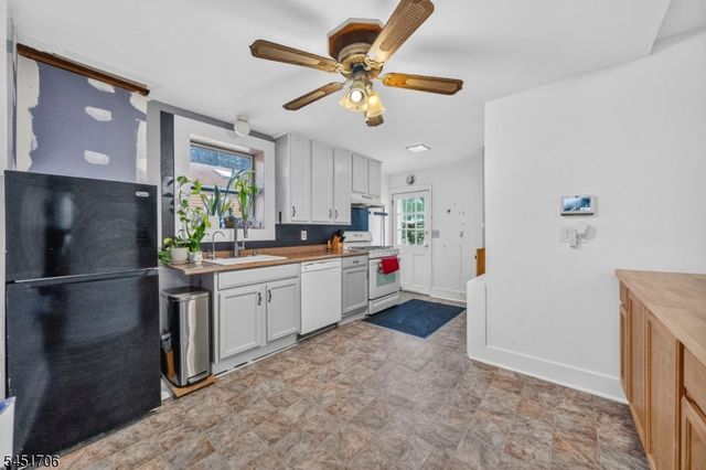 35 Lakeview Pl, Verona Twp., NJ 07044