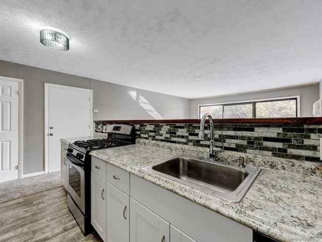 105 Florence Road 2B, Branford, CT 06405