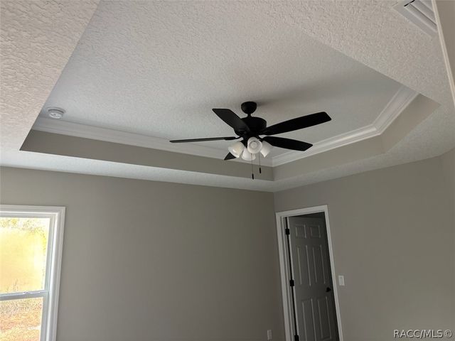 6642 N Roland Drive, Dunnellon, FL 34433