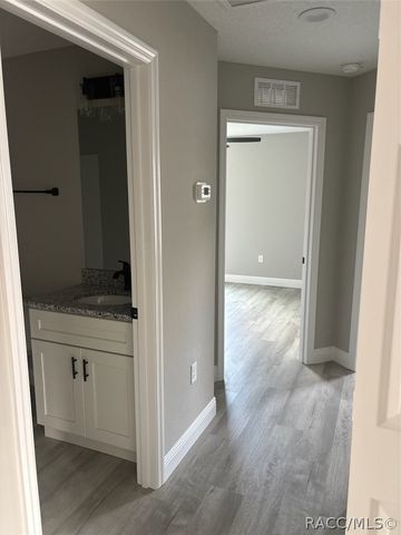 6642 N Roland Drive, Dunnellon, FL 34433