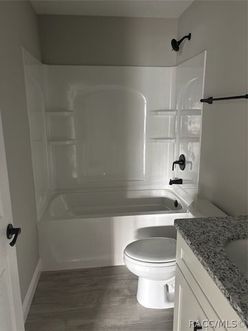 6642 N Roland Drive, Dunnellon, FL 34433