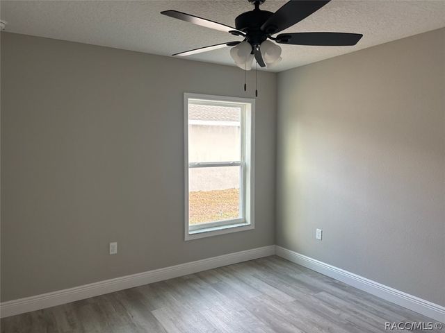 6642 N Roland Drive, Dunnellon, FL 34433