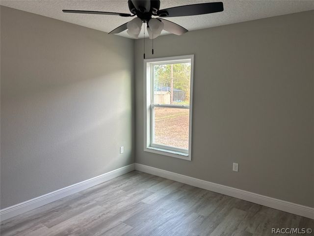 6642 N Roland Drive, Dunnellon, FL 34433