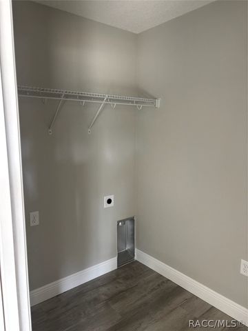 6642 N Roland Drive, Dunnellon, FL 34433