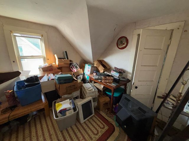 233-235 White St, Springfield, MA 01108