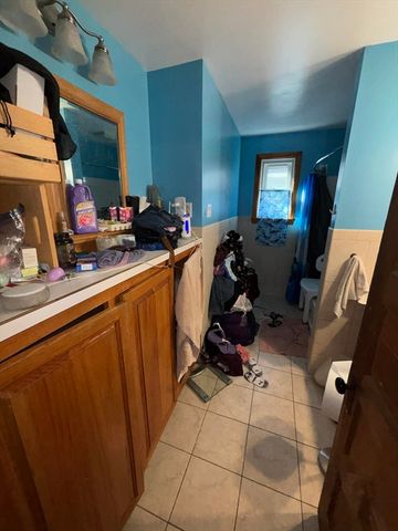 233-235 White St, Springfield, MA 01108
