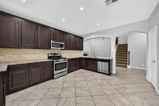 11430 Overland Trail Drive, Richmond, TX 77406