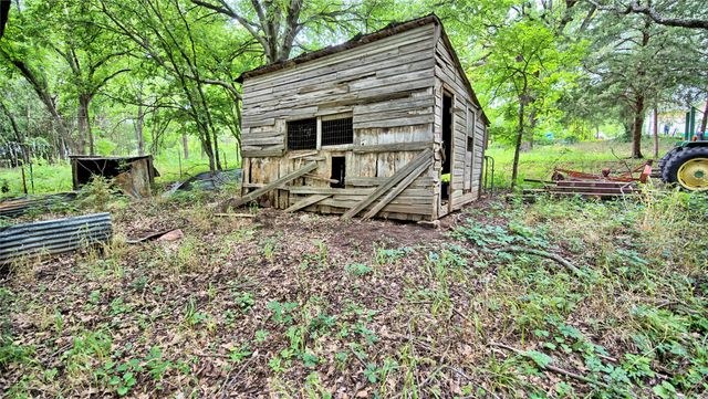 8540 Dixie School Road, Nocona, TX 76255