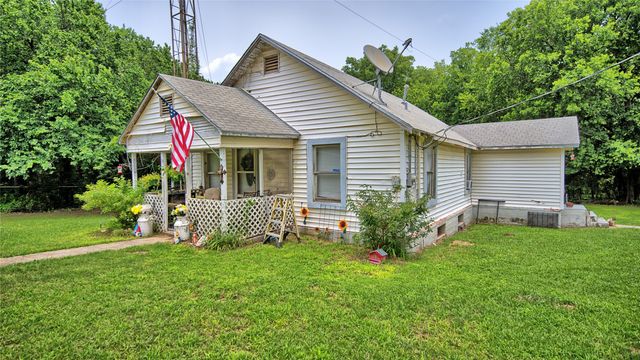 8540 Dixie School Road, Nocona, TX 76255