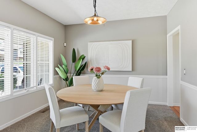 17323 Franklin Drive, Omaha, NE 68118