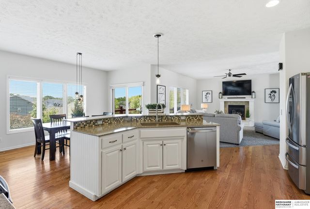 17323 Franklin Drive, Omaha, NE 68118
