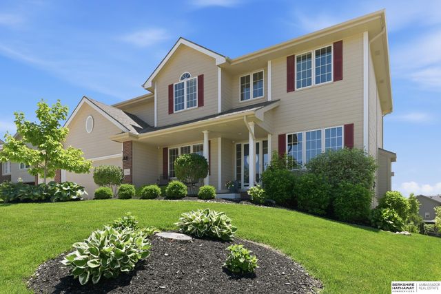 17323 Franklin Drive, Omaha, NE 68118