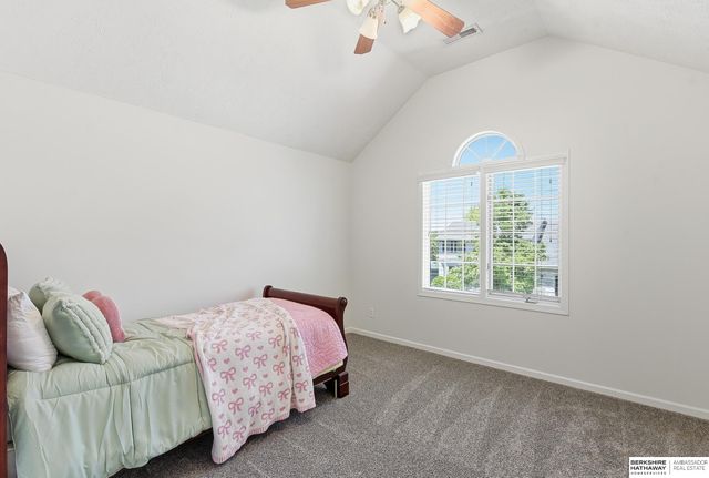 17323 Franklin Drive, Omaha, NE 68118