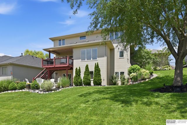 17323 Franklin Drive, Omaha, NE 68118